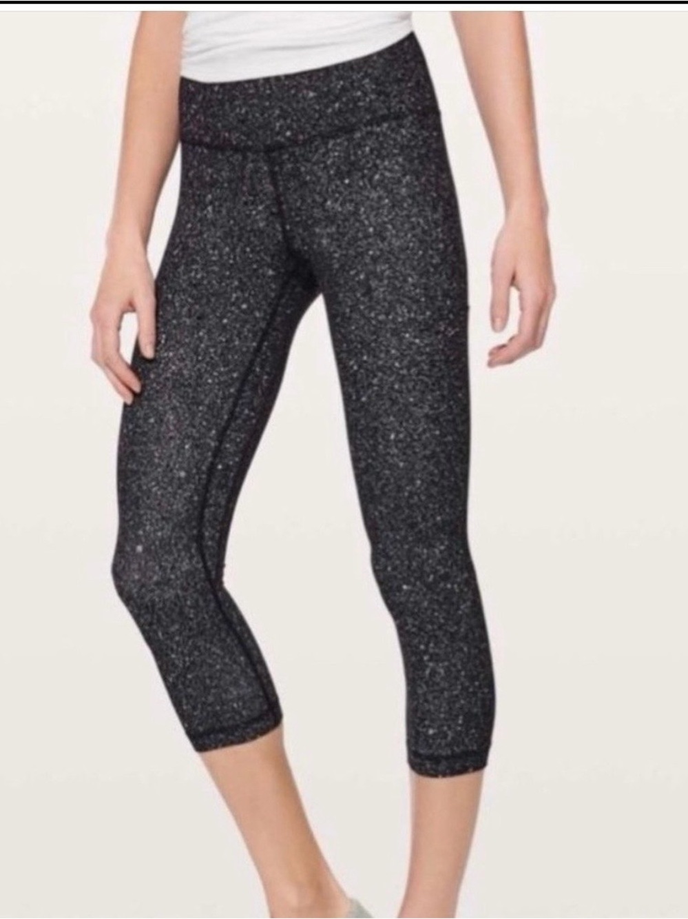 lululemon athletica Black Speckled Capri Leggings